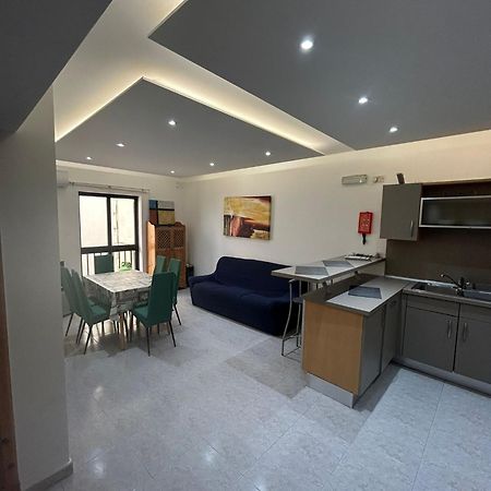 No 6 Poseidon Apartment Saint Julian's Exterior photo